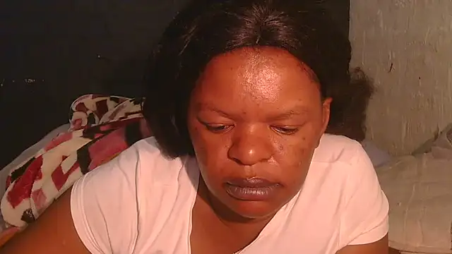 Snapshot of ebony_rose11 chatting on November 2025 03:31:02 AM ebony rose11 online show from November 2025 03:31:02 AM