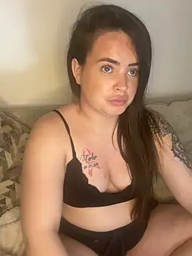 Sophie 23XX online show from April 2026 08:25:02 PM