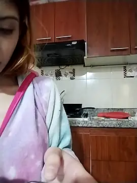 KratosAfroditacs online show from September 2025 03:02:01 PM