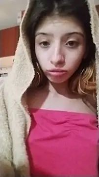 KratosAfroditacs online show from September 2025 06:00:01 PM