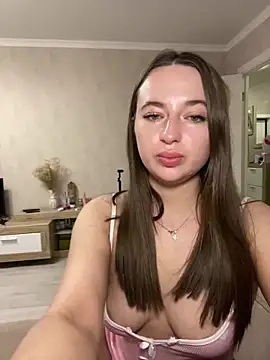 Snapshot of AlisaQSky chatting on April 2026 06:49:02 PM AlisaQSky online show from April 2026 06:49:02 PM