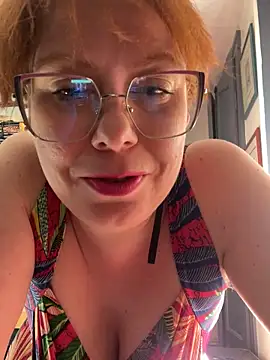 VeraaFlynn online show from March 2025 02:12:01 PM