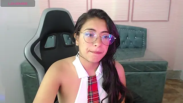 Snapshot of alexa_romero_t chatting on November 2025 12:17:01 PM alexa romero t online show from November 2025 12:17:01 PM