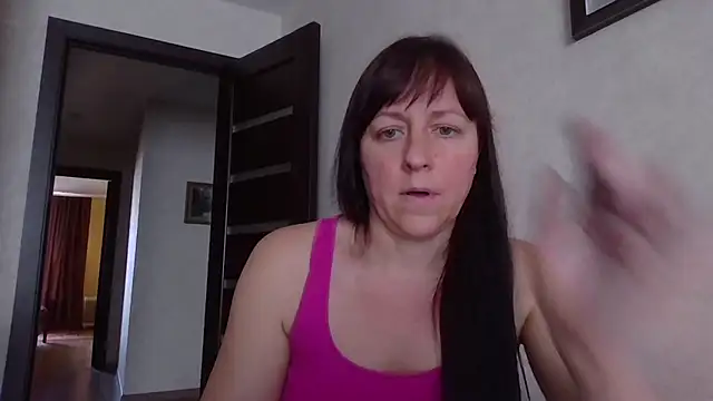 Snapshot of CarolinaReaperRed chatting on November 2025 10:36:01 AM CarolinaReaperRed online show from November 2025 10:36:01 AM