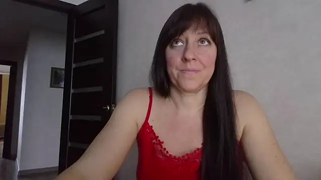 Snapshot of CarolinaReaperRed chatting on November 2025 11:13:02 AM CarolinaReaperRed online show from November 2025 11:13:02 AM