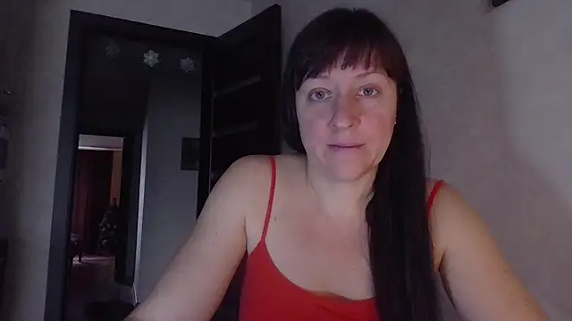 Snapshot of CarolinaReaperRed chatting on December 2025 06:34:02 AM CarolinaReaperRed online show from December 2025 06:34:02 AM