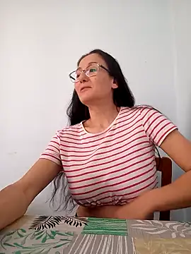 Snapshot of Anonim2026 chatting on March 2025 09:10:02 AM Anonim2026 online show from March 2025 09:10:02 AM