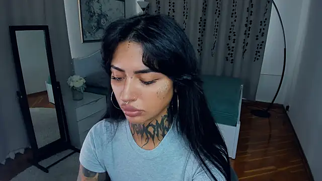 Snapshot of CharimgSabrina chatting on September 2025 06:18:02 AM CharimgSabrina online show from September 2025 06:18:02 AM