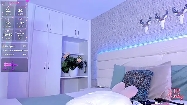 LeilaHiuston online show from March 2026 08:20:01 AM