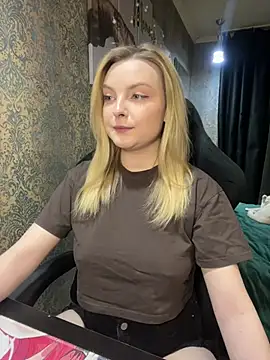 Lina ly online show from March 2025 08:32:02 PM