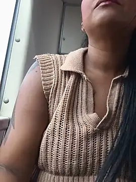 Snapshot of Ariana_Rodriguez chatting on June 2026 02:37:02 PM Ariana Rodriguez online show from June 2026 02:37:02 PM