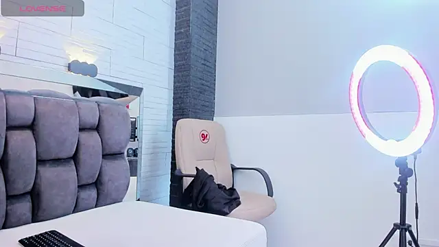 jade heartt online show from March 2025 10:17:02 PM