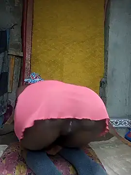 Cutesoma01 online show from December 2025 04:56:01 PM