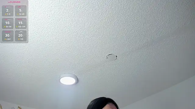 Cristal Velle online show from February 2026 12:33:02 PM