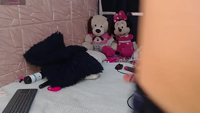 Aleska128 online show from April 2026 08:51:02 AM