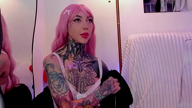 Snapshot of Dani_Valen chatting on December 2025 11:46:02 PM Dani Valen online show from December 2025 11:46:02 PM