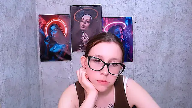 Snapshot of _MiraGold_ chatting on November 2025 03:55:01 PM MiraGold online show from November 2025 03:55:01 PM