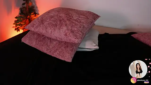 Snapshot of alison222_ chatting on November 2025 08:24:01 AM alison222 online show from November 2025 08:24:01 AM