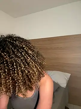Snapshot of KittyTwerk_2 chatting on October 2025 05:22:02 PM KittyTwerk 2 online show from October 2025 05:22:02 PM