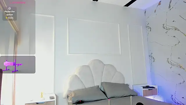 Candaceoweens online show from November 2025 04:00:01 AM