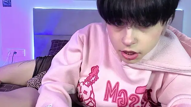 Alex Vallley online show from March 2026 11:01:01 PM