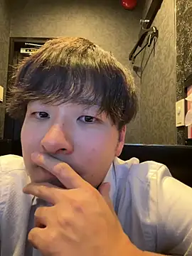 waka3232 online show from April 2026 11:11:02 AM