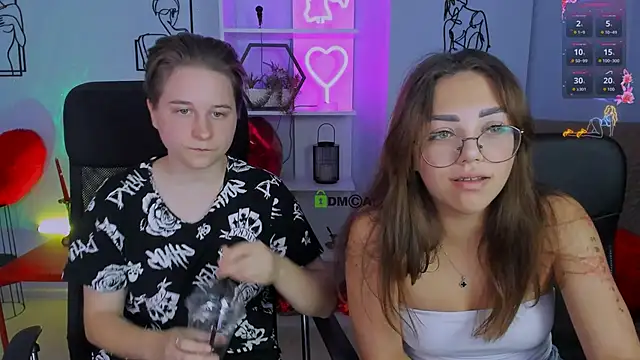 kiki swan online show from September 2025 07:53:01 AM