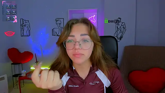 kiki swan online show from October 2025 05:41:01 AM