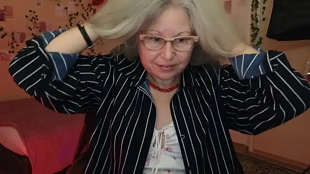 Snapshot of Wane_Witch chatting on May 2026 10:05:02 PM Wane Witch online show from May 2026 10:05:02 PM