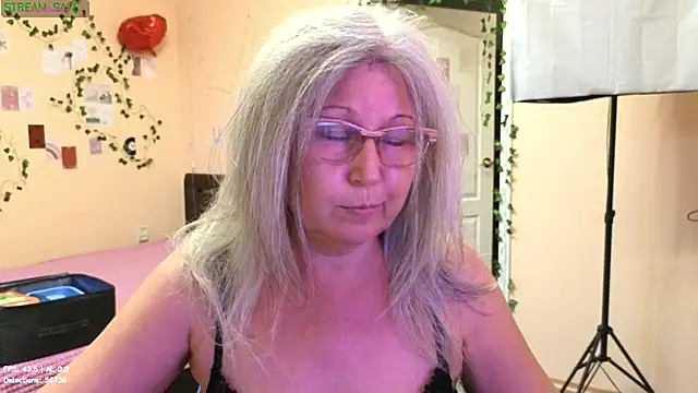 Wane Witch online show from July 2026 04:27:02 PM