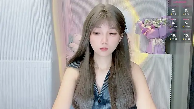 Snapshot of Evelyn-168 chatting on October 2025 12:47:01 PM Evelyn-168 online show from October 2025 12:47:01 PM