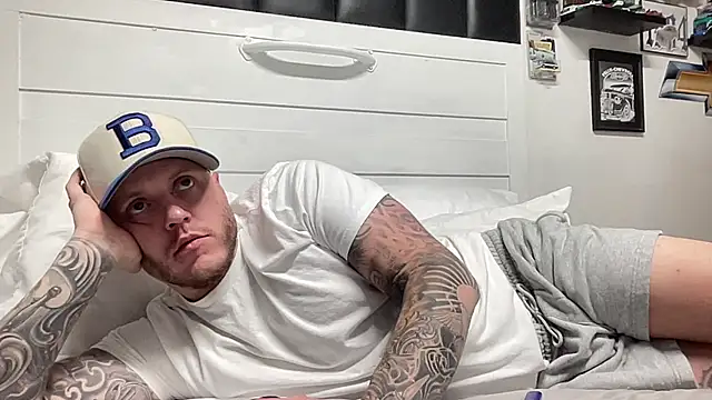 Snapshot of Thegreatwhitepipe chatting on September 2025 09:32:02 AM Thegreatwhitepipe online show from September 2025 09:32:02 AM