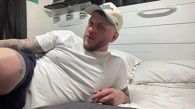 Snapshot of Thegreatwhitepipe chatting on October 2025 09:18:01 AM Thegreatwhitepipe online show from October 2025 09:18:01 AM