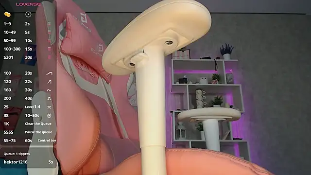 Cassie Scott online show from September 2025 04:12:02 AM