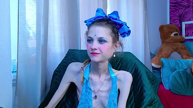 Snapshot of KittyRaine chatting on May 2026 12:32:01 PM KittyRaine online show from May 2026 12:32:01 PM