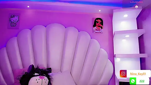 Nina Keyli online show from January 2026 07:59:01 PM