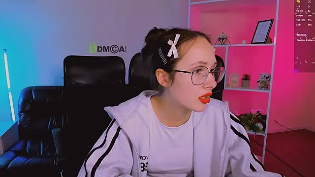 Snapshot of mona_cloud chatting on November 2025 01:51:02 AM mona cloud online show from November 2025 01:51:02 AM