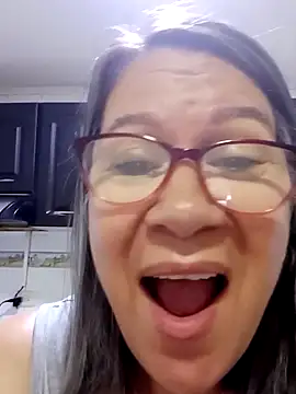 victoria wayne online show from November 2025 10:05:01 AM