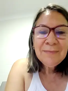 victoria wayne online show from December 2025 10:13:02 AM