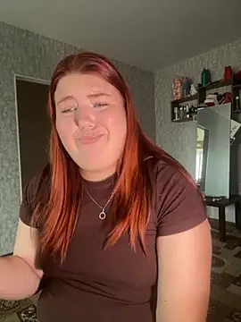 Snapshot of Dreamy_Desire chatting on October 2025 12:08:02 PM Dreamy Desire online show from October 2025 12:08:02 PM