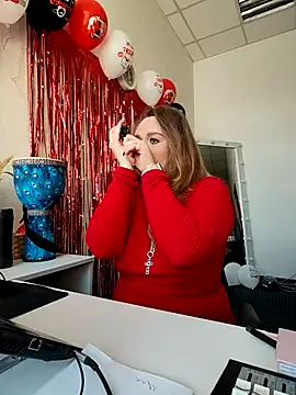 Juicy PeachLux online show from March 2026 07:43:01 AM