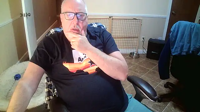 superbearboss online show from October 2025 12:37:02 PM