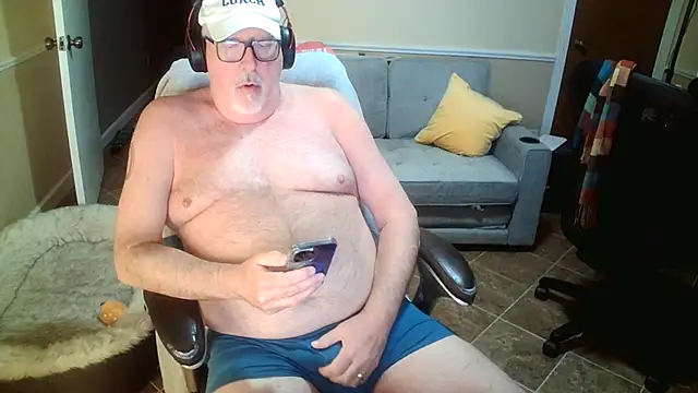 superbearboss online show from December 2025 03:13:02 AM