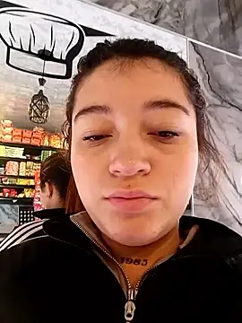 Snapshot of Karina_Leon chatting on November 2025 08:12:01 PM Karina Leon online show from November 2025 08:12:01 PM