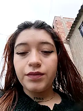 Snapshot of Karina_Leon chatting on December 2025 05:31:02 PM Karina Leon online show from December 2025 05:31:02 PM