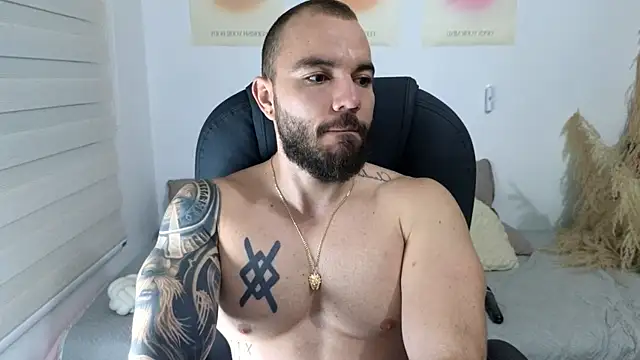 Isaac Carter online show from November 2025 10:51:02 AM