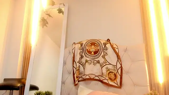 Alexa Bravva online show from April 2026 03:18:01 AM