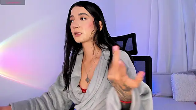 Snapshot of Hi_Soyfer chatting on November 2025 05:58:02 PM Hi Soyfer online show from November 2025 05:58:02 PM