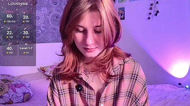 Snapshot of Cute_Cate404 chatting on November 2025 03:16:02 AM Cute Cate404 online show from November 2025 03:16:02 AM