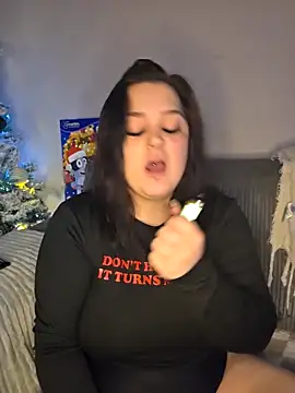 Saucy-Serenity online show from December 2025 09:42:02 PM